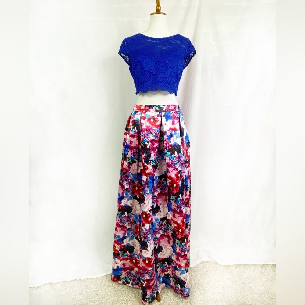 Teeze Me Nights Bright Floral Maxi Skirt  Royal Blue Lace Crop Top 11